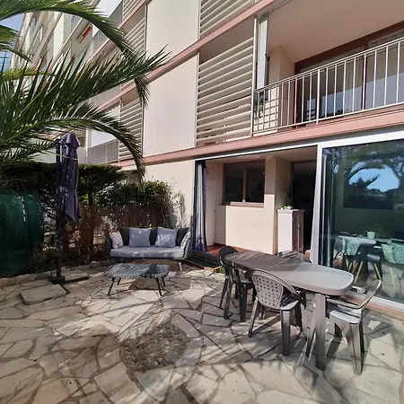 Les Palmiers Lägenhet